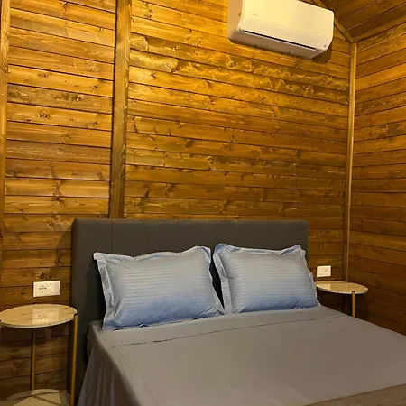 Dalmace Bed & Breakfast Koman