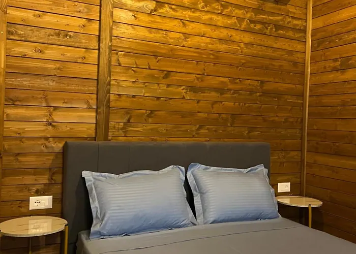 Dalmace Bed and Breakfast Koman